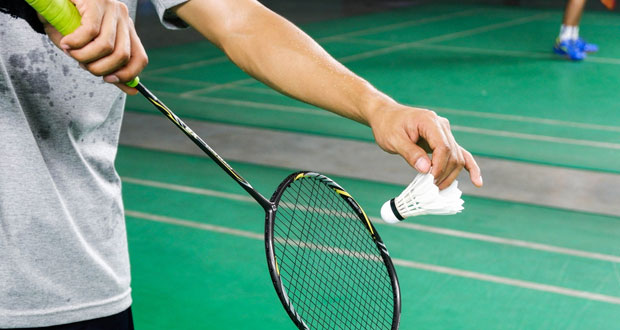game badminton